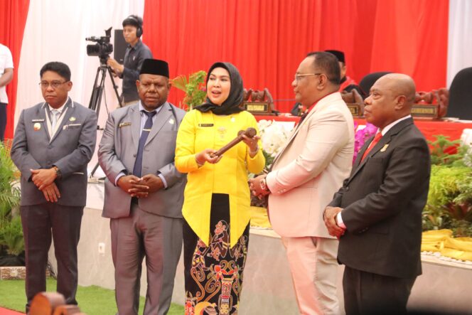 Politisi Golkar Yuli Rachman Jabat Ketua Sementara DPRD Kota Jayapura